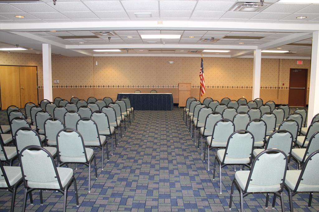 Days Inn & Suites By Wyndham Bridgeport - Clarksburg Zewnętrze zdjęcie