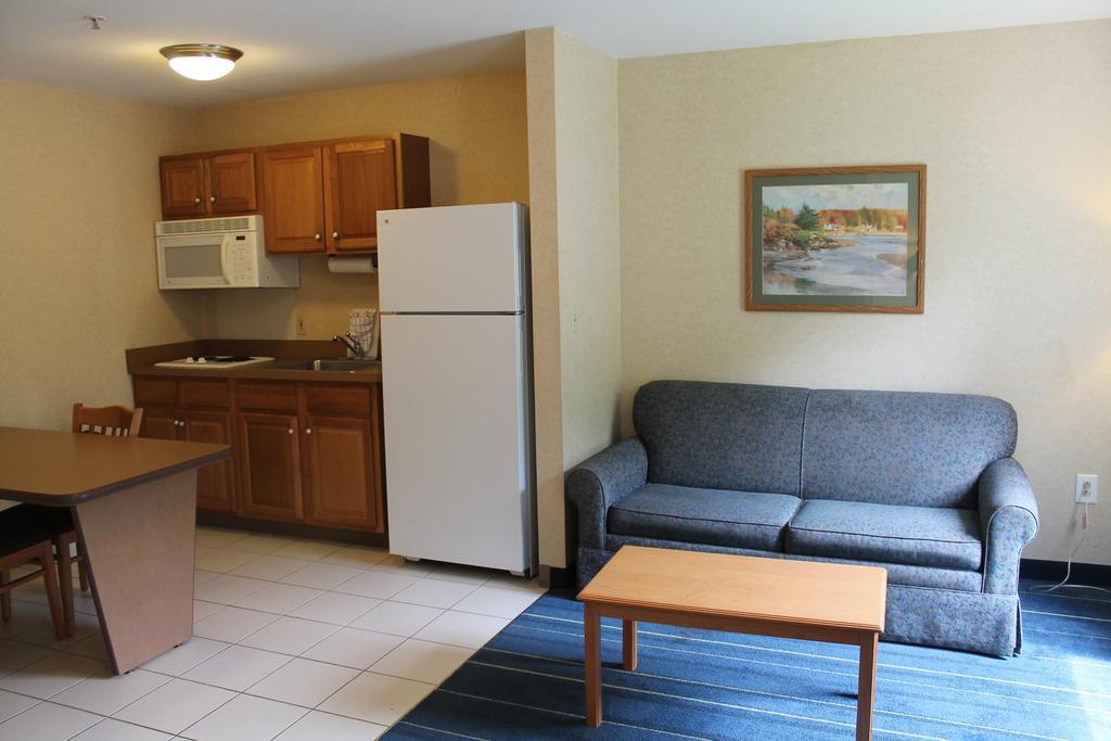 Days Inn & Suites By Wyndham Bridgeport - Clarksburg Pokój zdjęcie