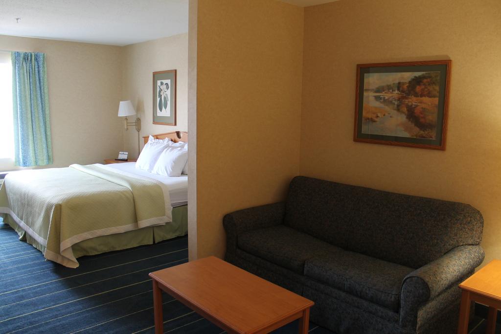 Days Inn & Suites By Wyndham Bridgeport - Clarksburg Pokój zdjęcie