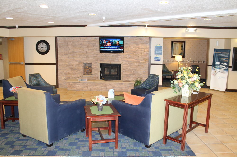 Days Inn & Suites By Wyndham Bridgeport - Clarksburg Zewnętrze zdjęcie