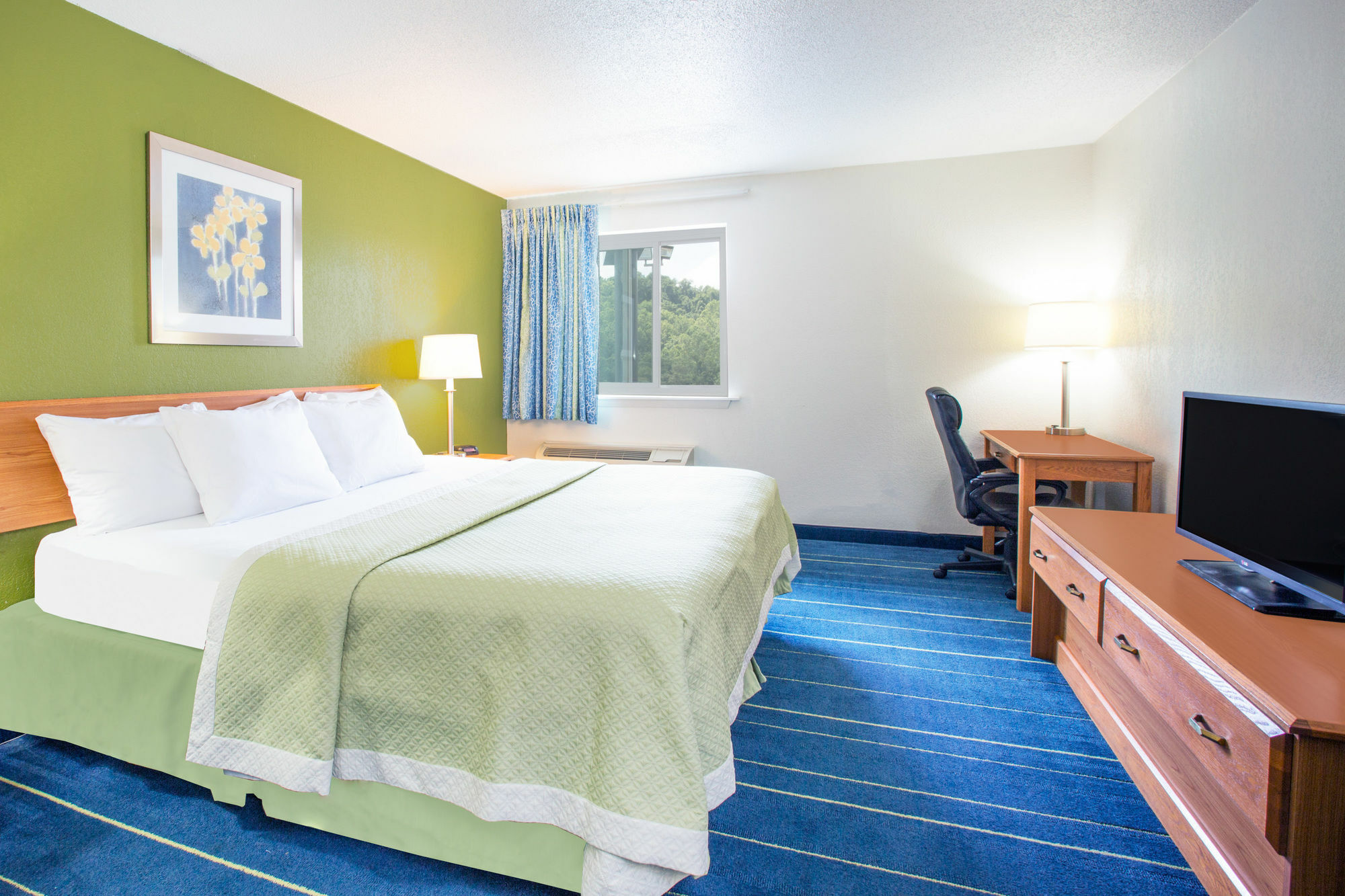 Days Inn & Suites By Wyndham Bridgeport - Clarksburg Zewnętrze zdjęcie