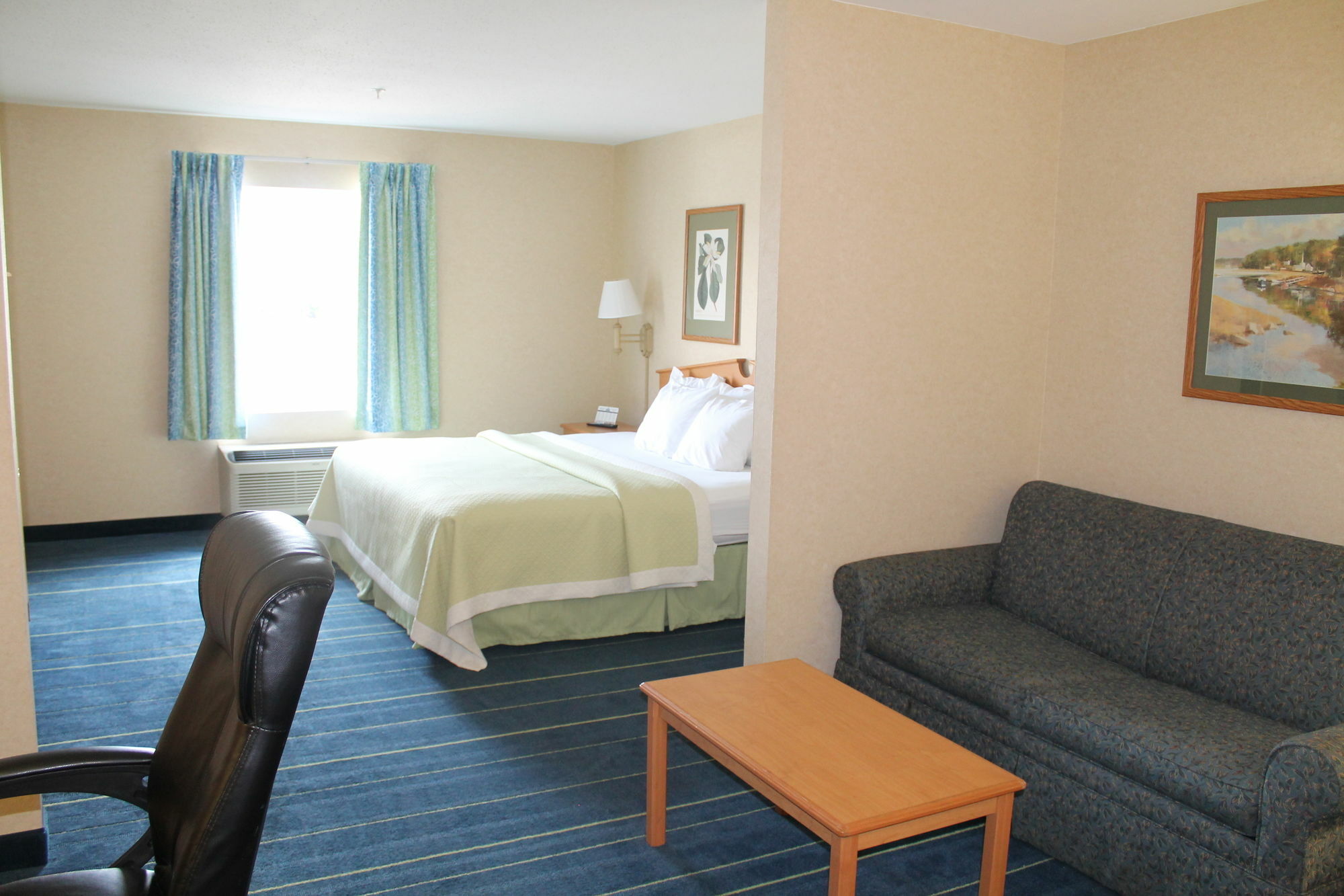 Days Inn & Suites By Wyndham Bridgeport - Clarksburg Zewnętrze zdjęcie