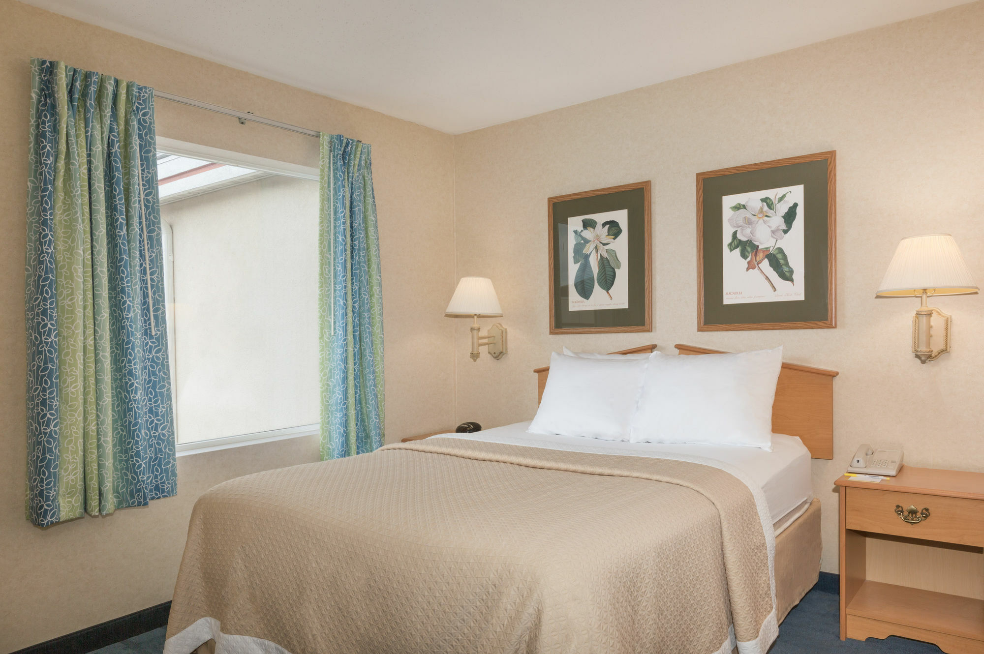 Days Inn & Suites By Wyndham Bridgeport - Clarksburg Zewnętrze zdjęcie